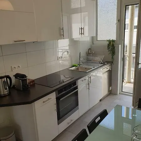 Centre Le 85, Superbe F5, 125m2, 5 Pieces Apartment