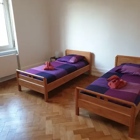 Centre Le 85, Superbe F5, 125m2, 5 Pieces *