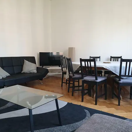 Centre Le 85, Superbe F5, 125m2, 5 Pieces Apartment *
